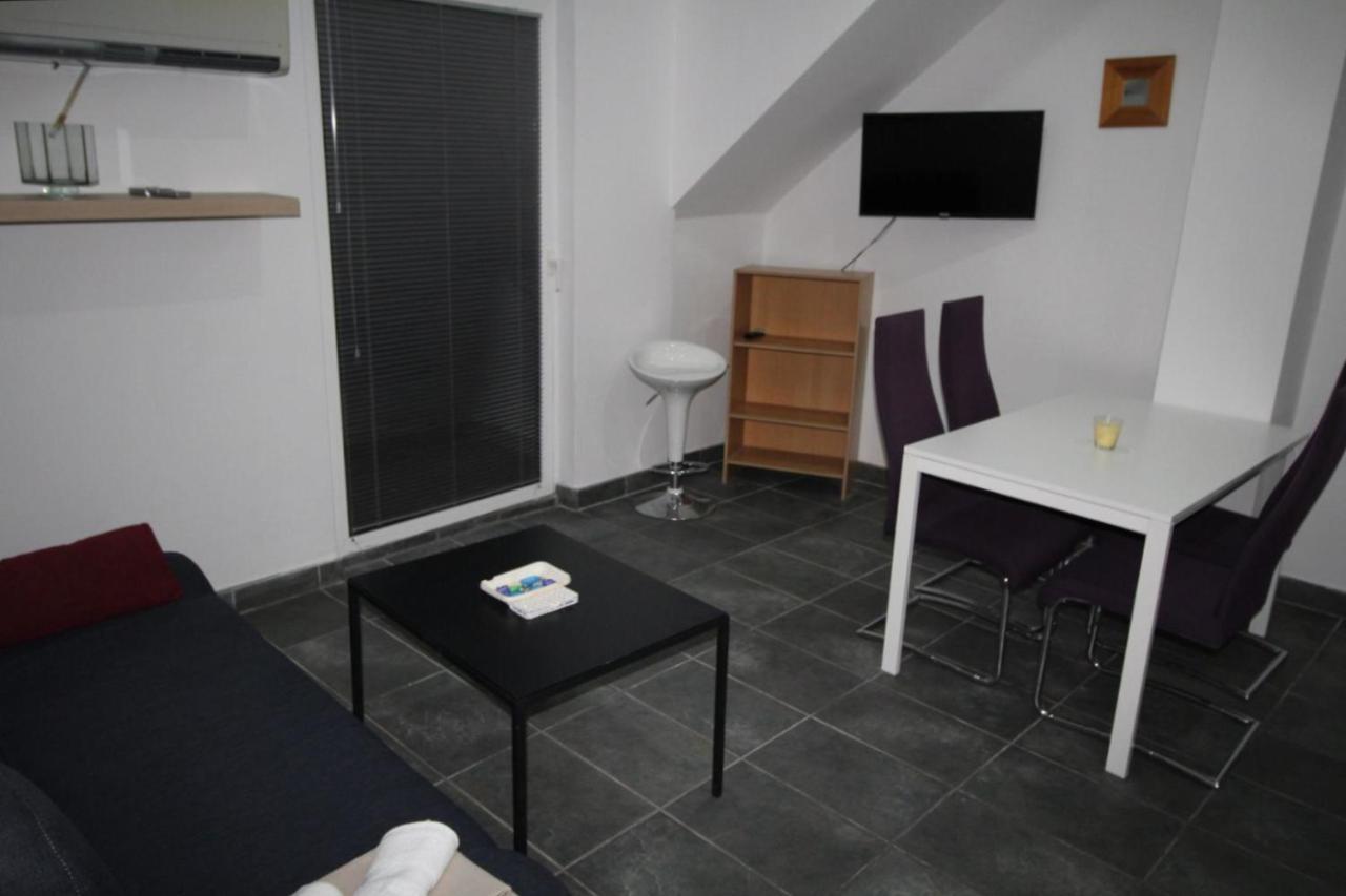 Blue Water Novalja Apartments Экстерьер фото